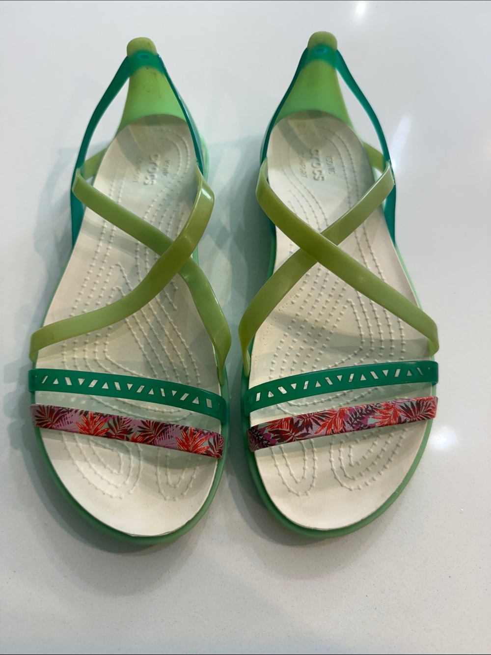 Crocs Isabella Cut-Out Graphic Strappy Sandals Mint Green Floral Women's Size 8